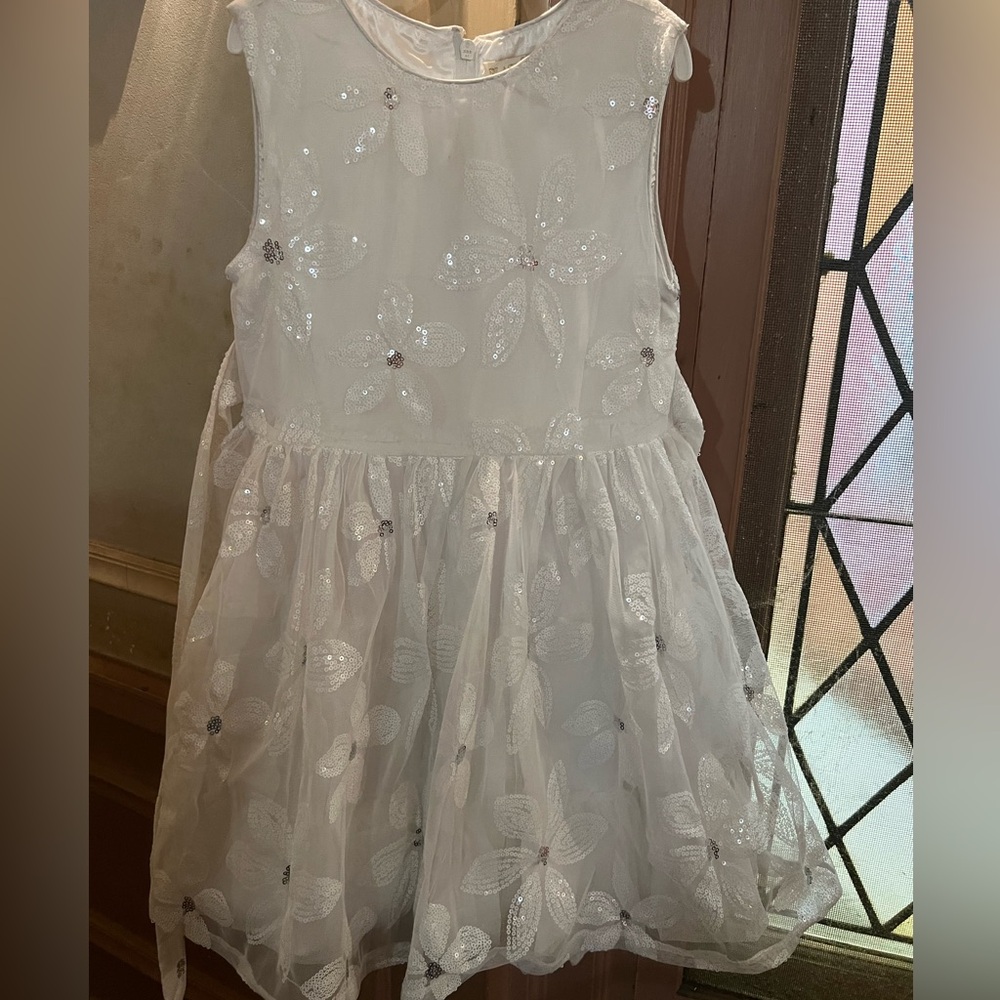 Beautiful White Flower Girl Dress